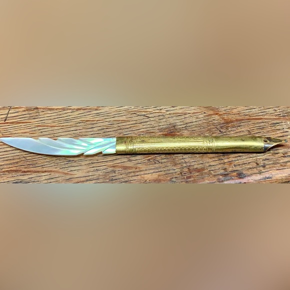 Early 20th Century Gold Tone Mother of Pearl Letter Opener Fountain Pen Quill - Picture 2 of 9